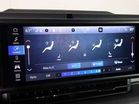 Used 2025 Jeep Wrangler Unlimited Sahara w/ Safety Group image 32