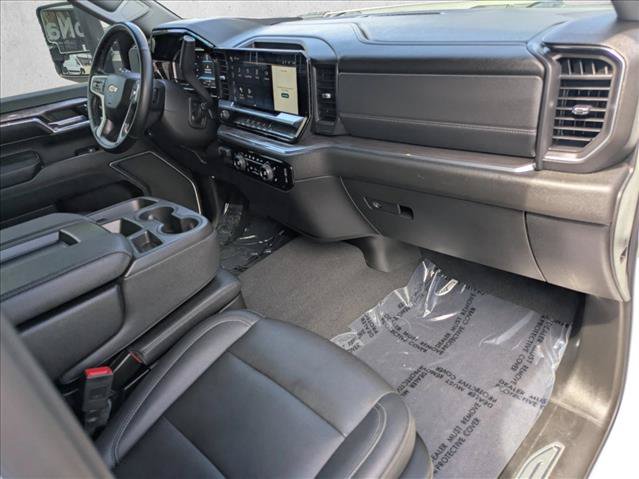 Used 2024 Chevrolet Silverado 2500 LTZ AWD/4WD image 19
