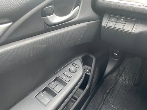 Used 2020 Honda Civic LX image 13