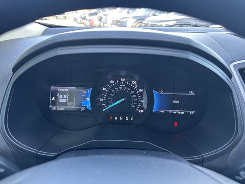 Used 2022 Ford Edge SEL w/ Convenience Package image 25