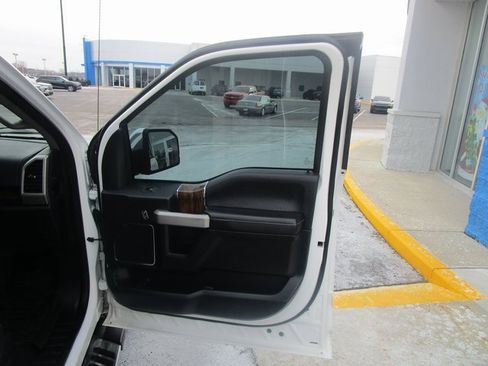 Used 2020 Ford F150 Lariat w/ Equipment Group 502A Luxury image 26