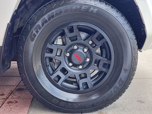 Used 2024 Toyota 4Runner SR5 RWD image 4