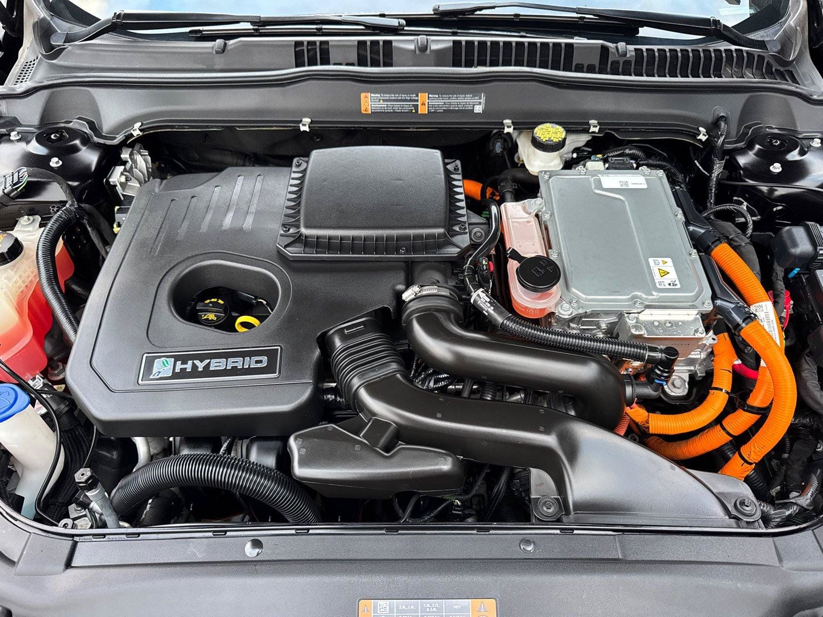 Used 2020 Ford Fusion SE FWD image 8