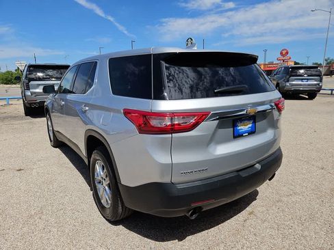 Used 2021 Chevrolet Traverse LS FWD image 6