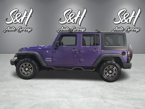 Used 2018 Jeep Wrangler Unlimited Sport w/ Connectivity Group AWD/4WD image 16