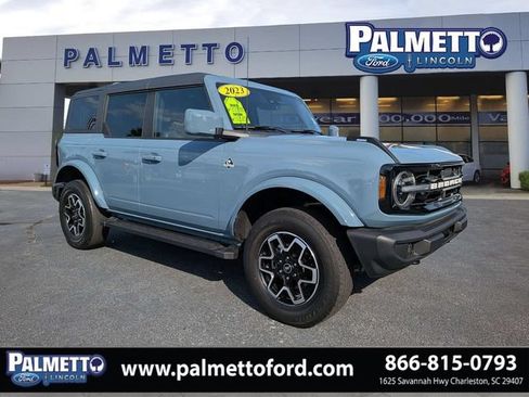 Used 2023 Ford Bronco Outer Banks AWD/4WD image 1