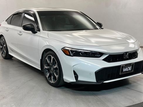 Used 2025 Honda Civic Sport Touring image 8