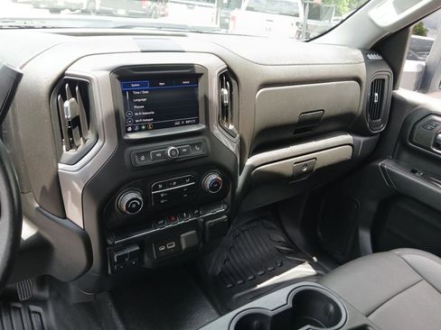 Used 2021 Chevrolet Silverado 2500 W/T w/ WT Convenience Package AWD/4WD image 18