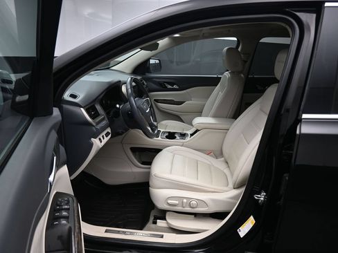 Used 2021 GMC Acadia Denali w/ Denali Ultimate Package AWD/4WD image 13