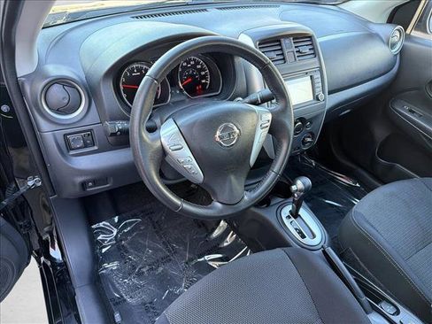 Used 2016 Nissan Versa SL image 13