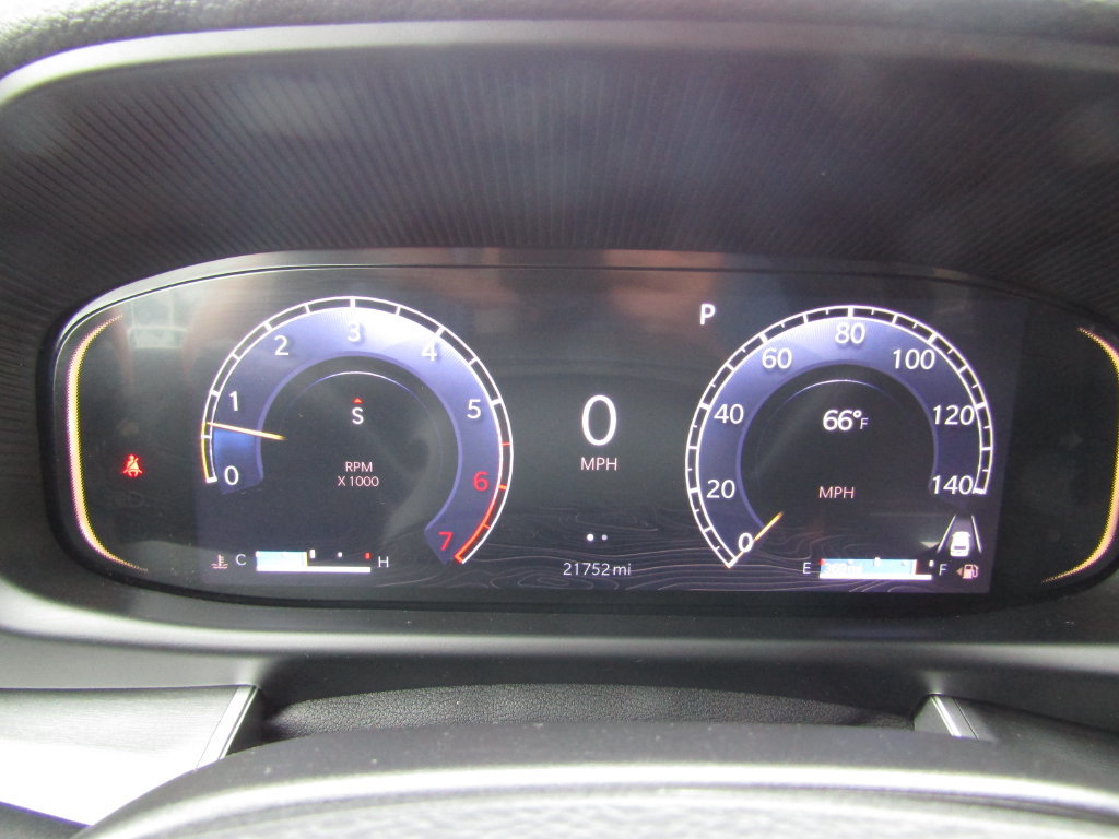 Used 2025 Jeep Wagoneer Series II AWD/4WD image 30