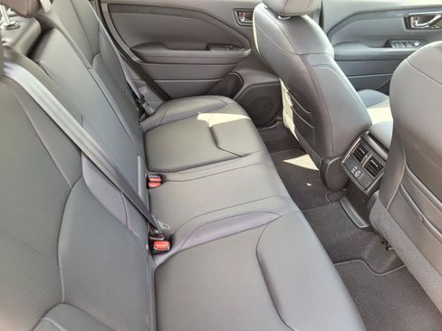 Certified 2025 Subaru Forester Limited AWD/4WD image 13