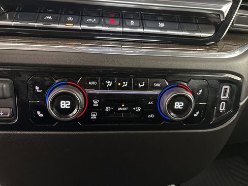 Used 2025 Chevrolet Silverado 1500 LT image 17