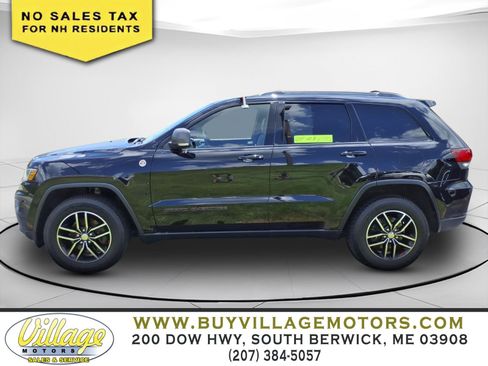 Used 2018 Jeep Grand Cherokee Trailhawk AWD/4WD image 4