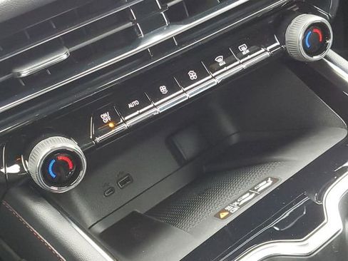 New 2026 Chevrolet Traverse Z71 w/ Enhanced Driving Package image 18