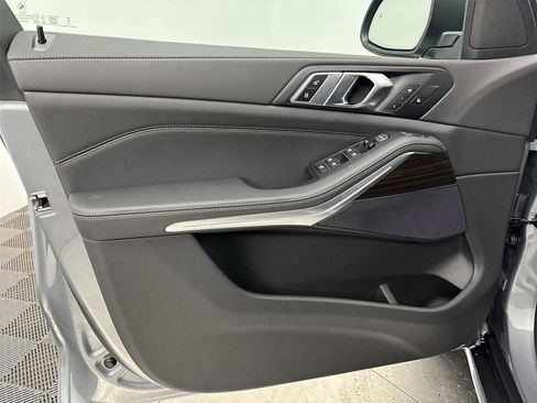 New 2026 BMW X5 xDrive40i w/ Climate Comfort Package image 26