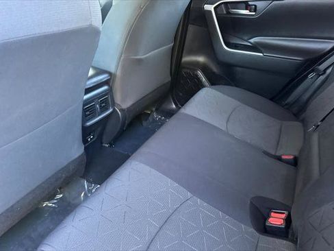 Certified 2021 Toyota RAV4 XLE AWD/4WD image 4