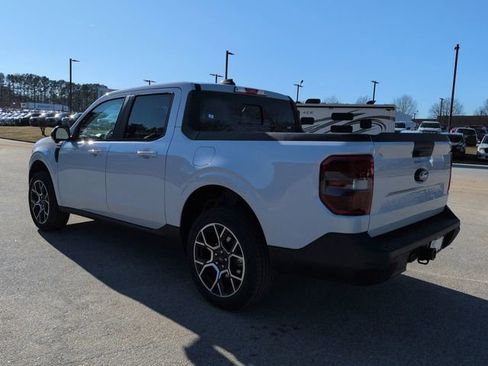 New 2026 Ford Maverick Lariat image 6