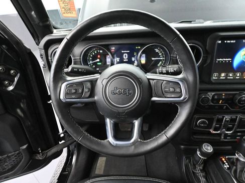 Used 2023 Jeep Wrangler Unlimited Sahara w/ Cold Weather Group image 26