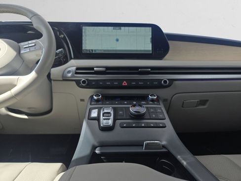 Used 2024 Hyundai Palisade Limited image 11