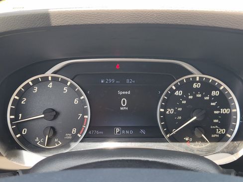 Used 2025 Nissan Frontier SV RWD image 19