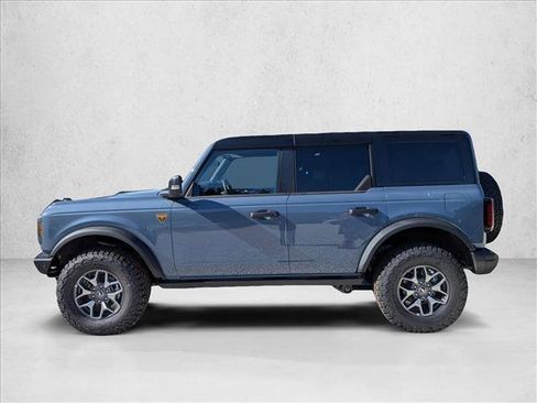 New 2025 Ford Bronco Badlands image 5