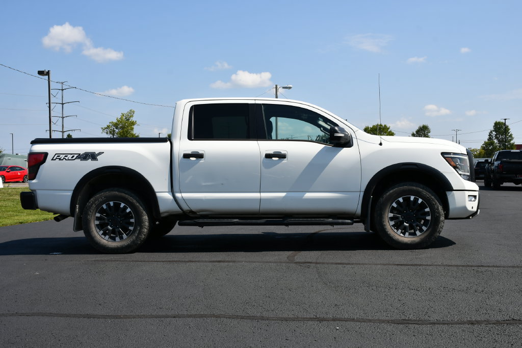 Used 2021 Nissan Titan PRO-4X w/ Pro-4x Convenience Package AWD/4WD image 8