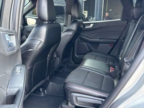 Used 2024 Ford Escape ST-Line w/ Tech Pack #1 AWD/4WD image 6