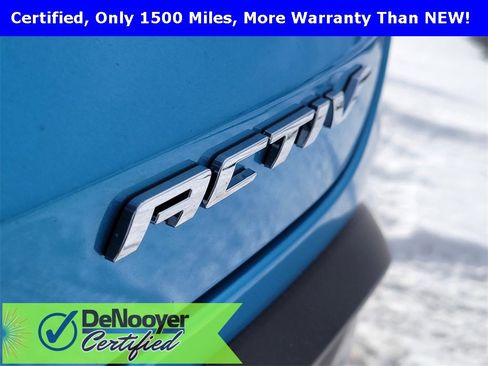 Used 2025 Chevrolet Trax ACTIV w/ Driver Confidence Package image 25