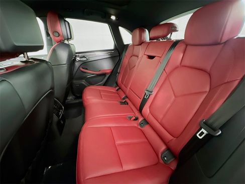 New 2026 Porsche Macan S image 24