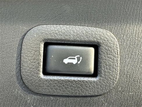 Used 2019 INFINITI QX80 Luxe w/ 22" Wheel Package image 13