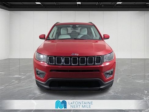 Used 2018 Jeep Compass Latitude w/ Popular Equipment Group image 8