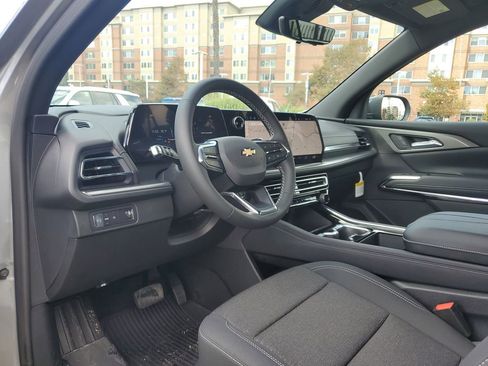 New 2026 Chevrolet Traverse LT w/ Driver Confidence Package image 19