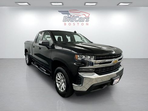 Used 2022 Chevrolet Silverado 1500 LT image 3