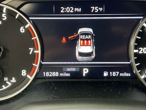 Used 2023 Nissan Rogue SV AWD/4WD image 12