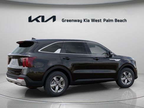 New 2026 Kia Sorento LX FWD image 8