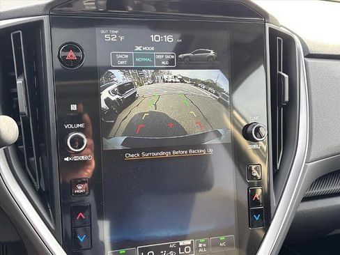 Used 2025 Subaru Crosstrek 2.0i Premium image 13