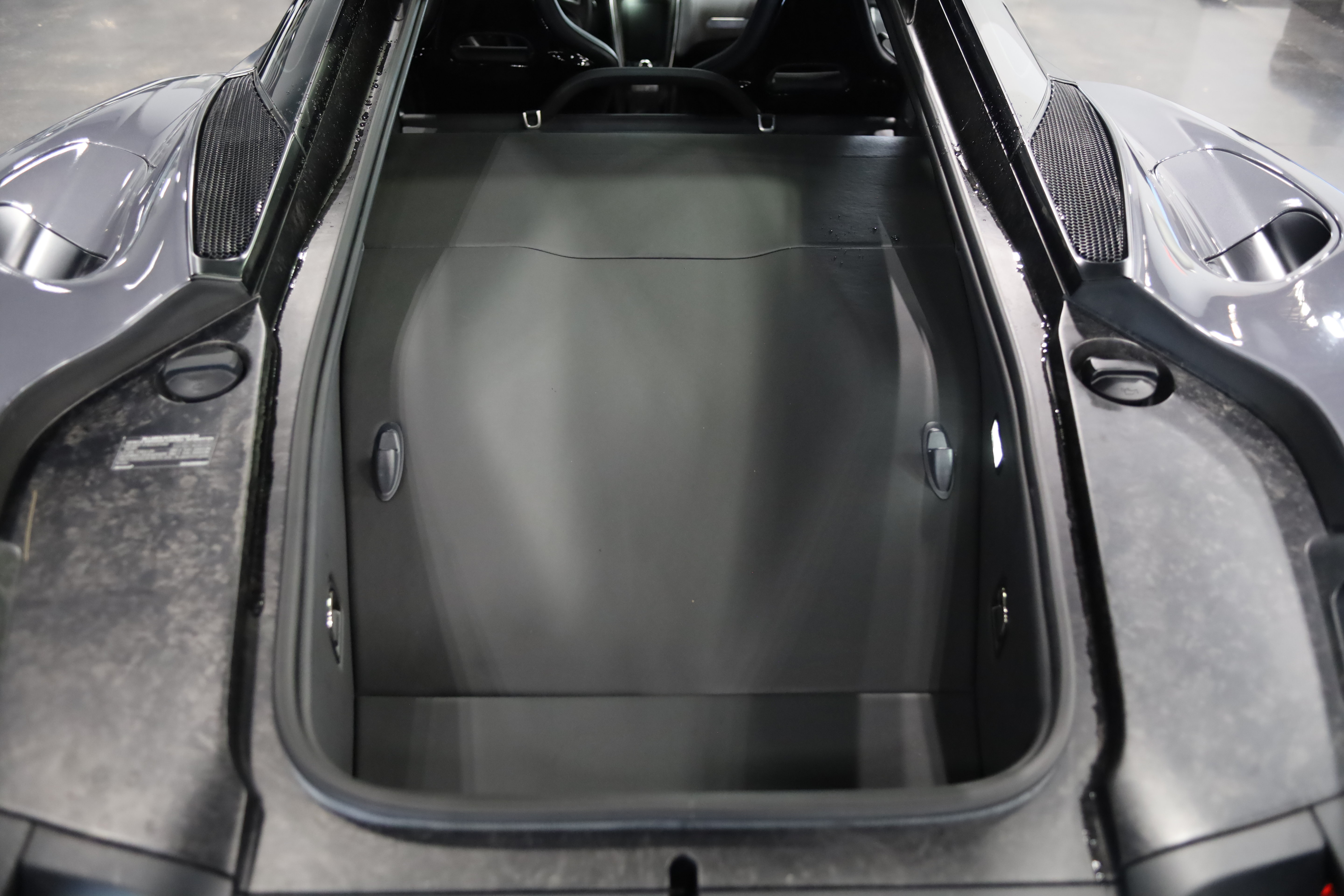 Used 2023 McLaren GT RWD image 8