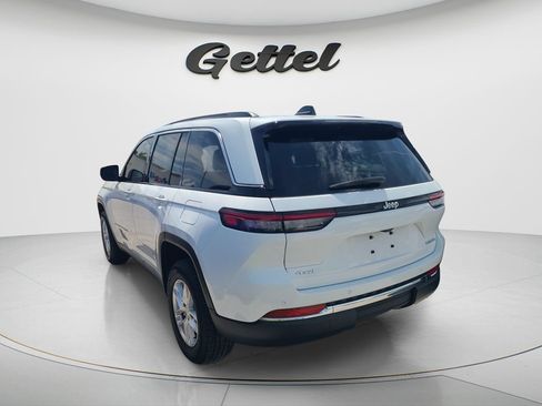 Used 2025 Jeep Grand Cherokee Laredo X AWD/4WD image 5