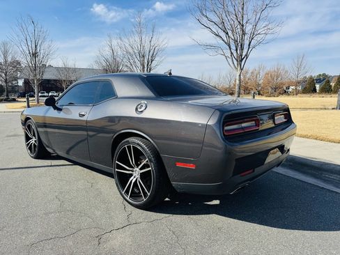 Used 2015 Dodge Challenger SXT w/ Sound Group image 9