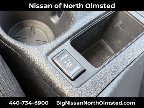 Used 2018 Nissan Rogue SV AWD/4WD image 19