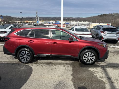 Certified 2022 Subaru Outback Premium image 4