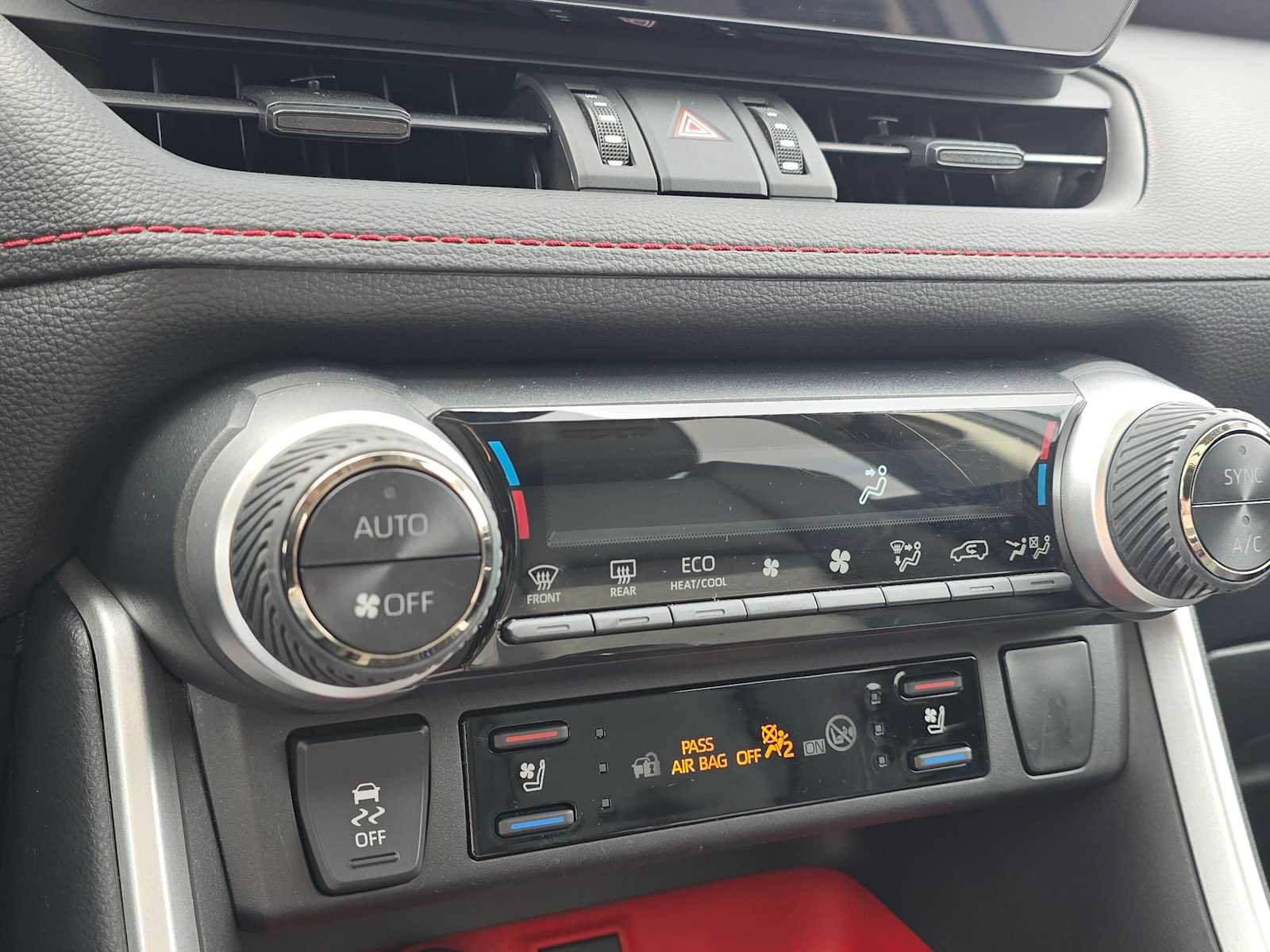 Certified 2023 Toyota RAV4 TRD Off-Road w/ TRD Off-Road Weather Package AWD/4WD image 35
