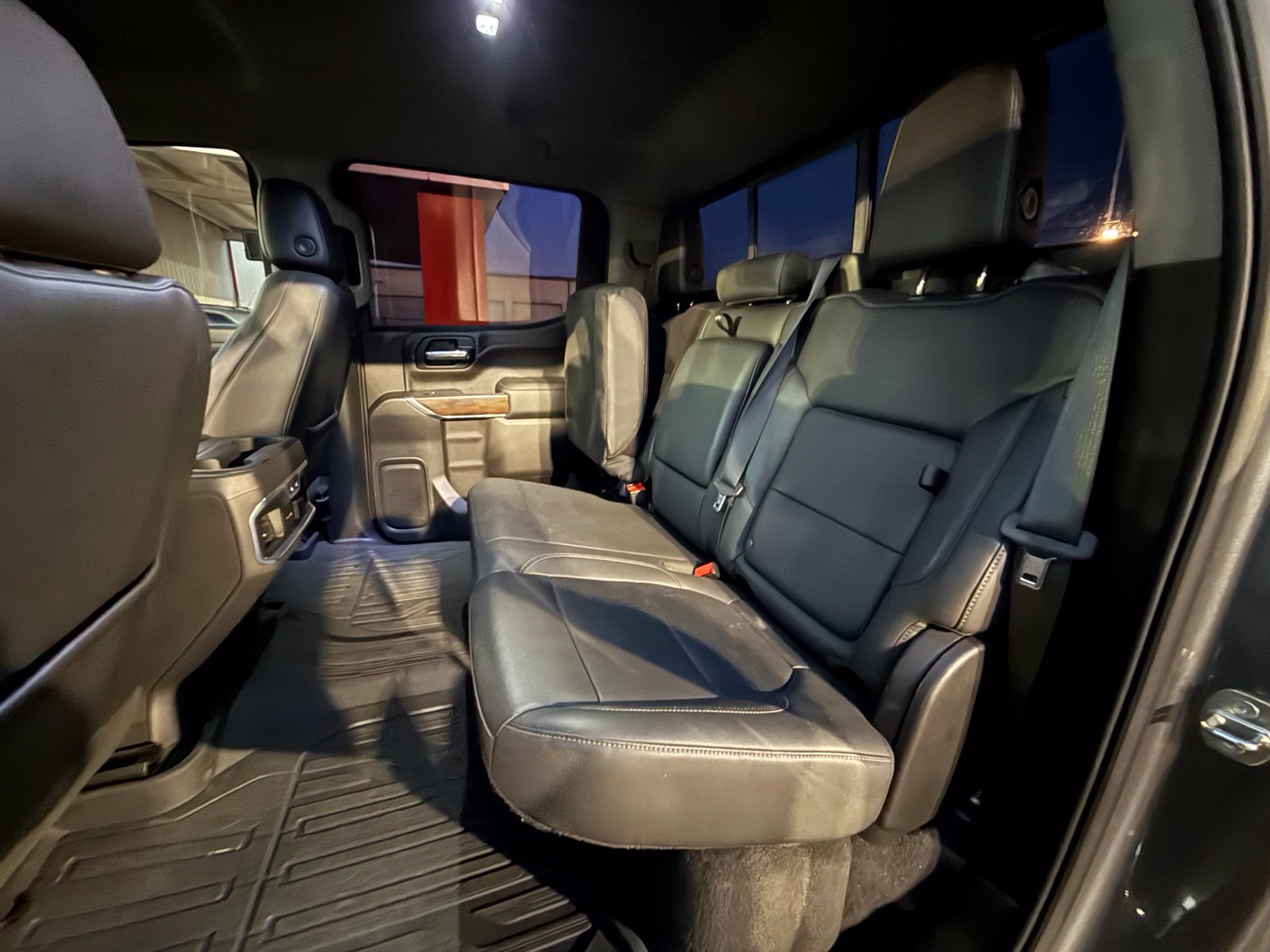Used 2021 GMC Sierra 1500 SLT RWD image 12