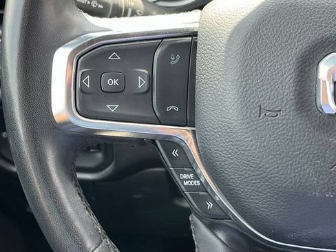 Used 2025 RAM 1500 Laramie AWD/4WD image 15