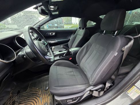 Used 2018 Ford Mustang GT w/ GT Performance Package image 11