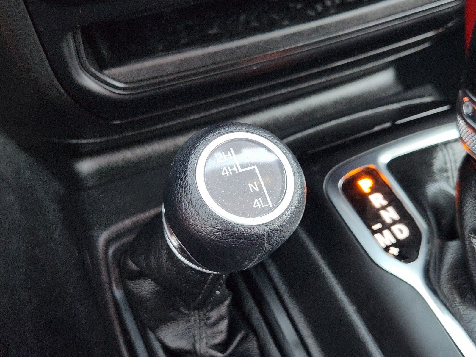 Used 2023 Jeep Wrangler Sport AWD/4WD image 28