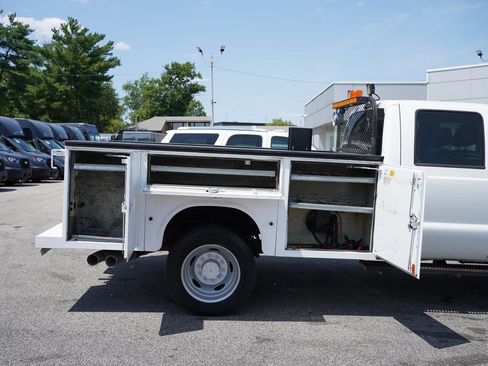 Used 2015 Ford F550 4x4 Crew Cab Super Duty image 12