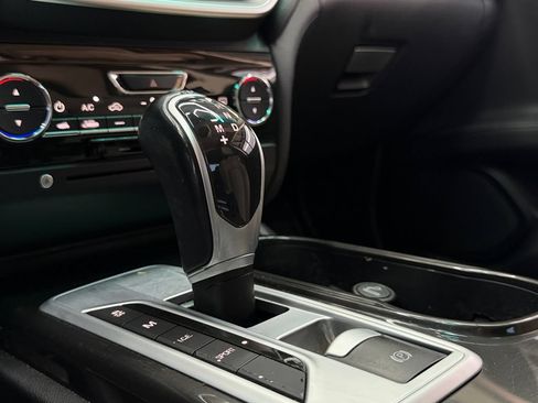 Used 2016 Maserati Ghibli RWD image 21
