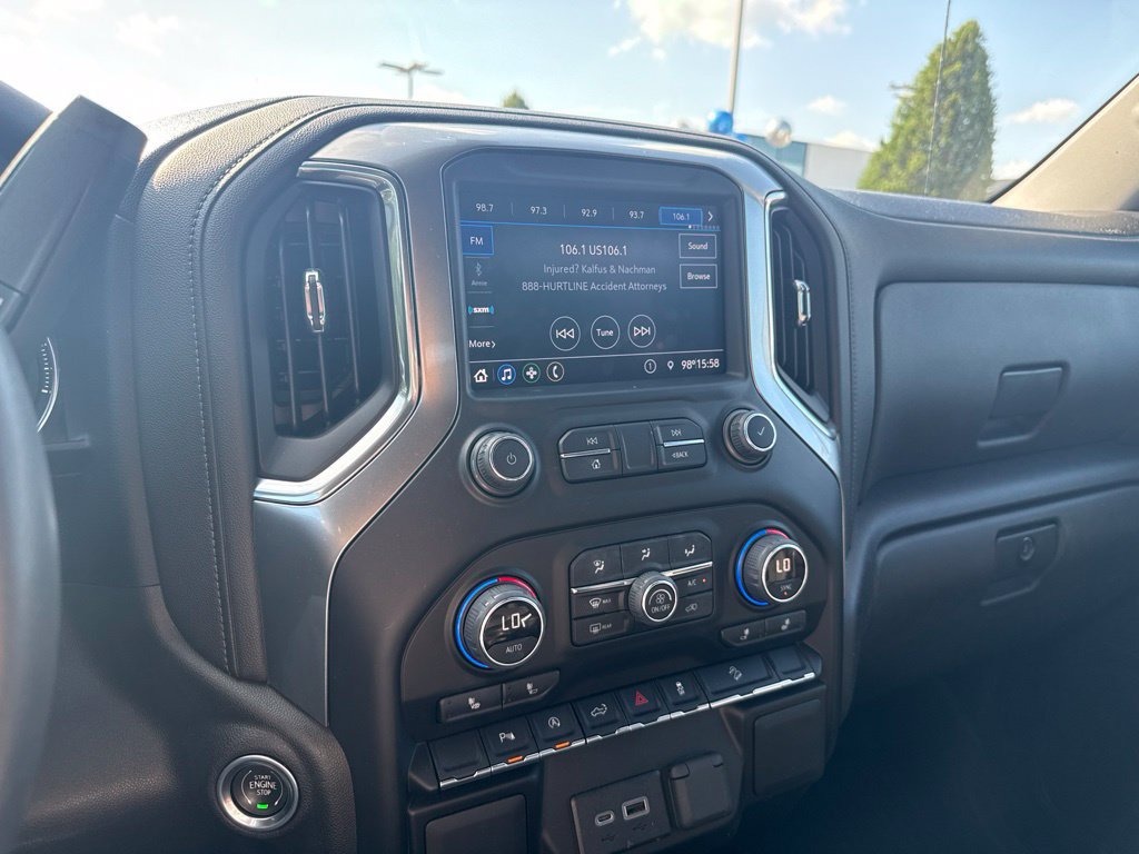 Used 2022 Chevrolet Silverado 1500 RST AWD/4WD image 12
